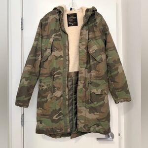Camouflage Hooded Sherpa-Lined Parka